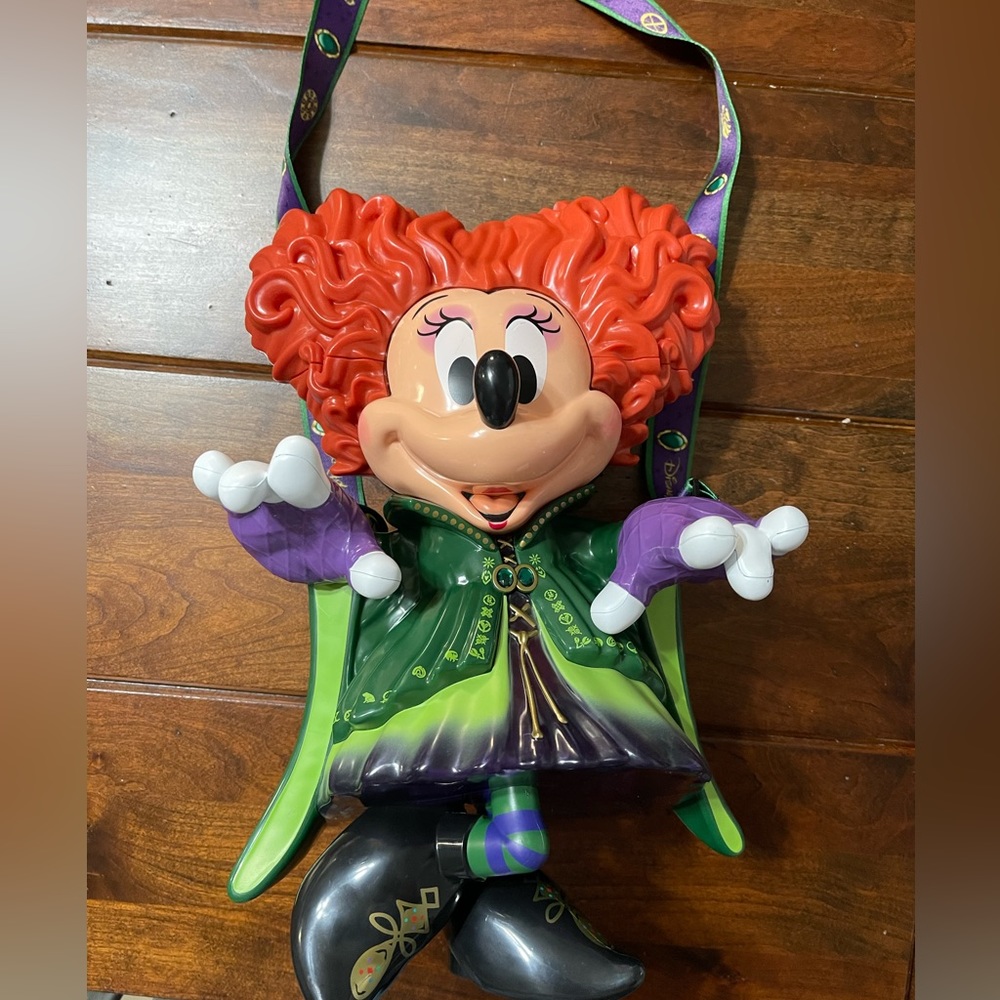 Hocus-pocus Minnie mouse